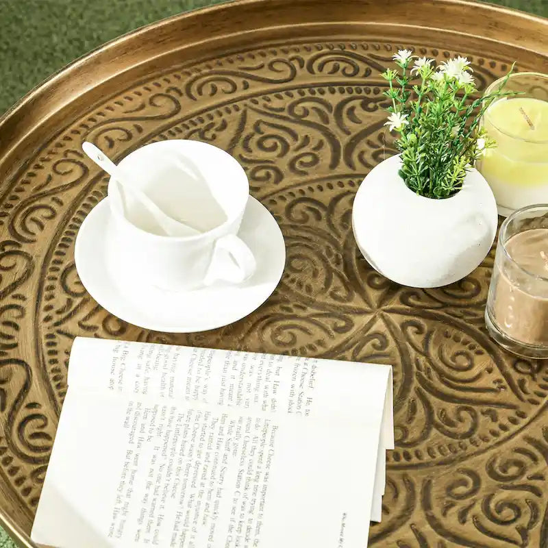 24 runder Couchtisch mit gehämmerter Ablage, Vintage-Metall-Mitteltisch für Wohnzimmer, Schlafzimmer und als Beistelltisch, Gold